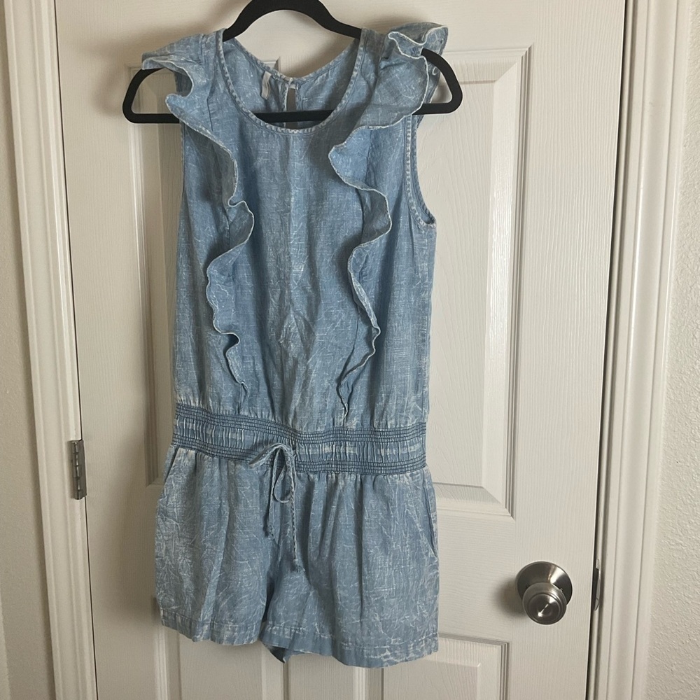 7 For All Mankind Denim Ruffle Romper Size Small Blue Acid Wash Jumpsuit - Picture 3 of 15